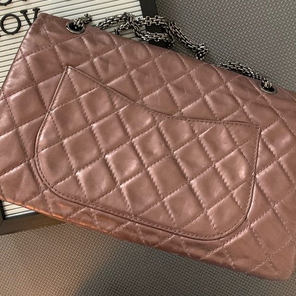 Chanel Reissue 227 metallic mauve bag - Picture 2 of 10